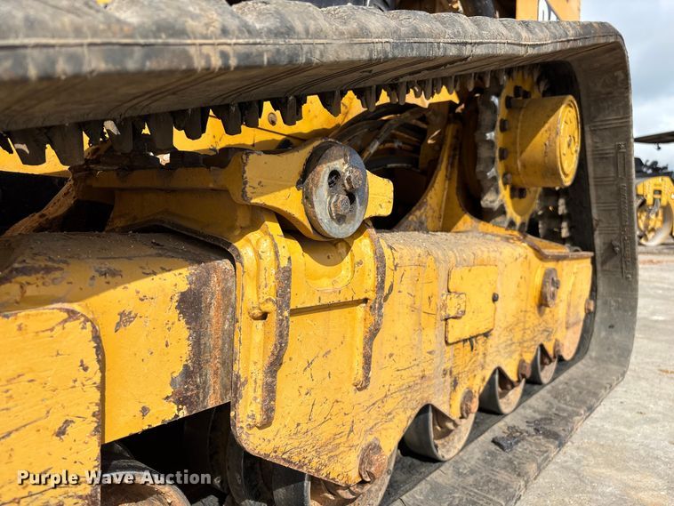 image for item FG0419 2022 Caterpillar 299D3 tracked skid steer loader