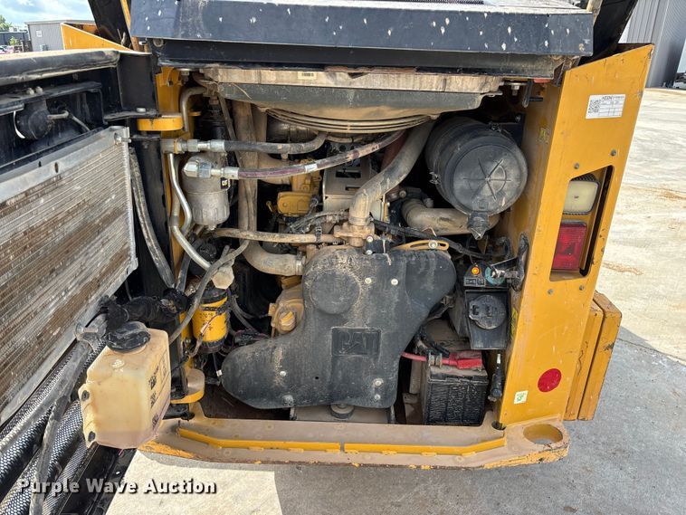 image for item FG0419 2022 Caterpillar 299D3 tracked skid steer loader
