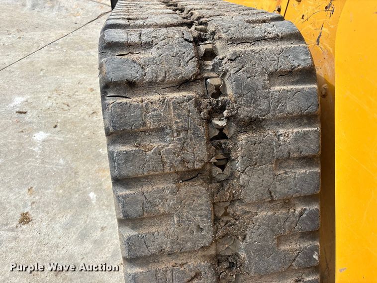 image for item FG0419 2022 Caterpillar 299D3 tracked skid steer loader