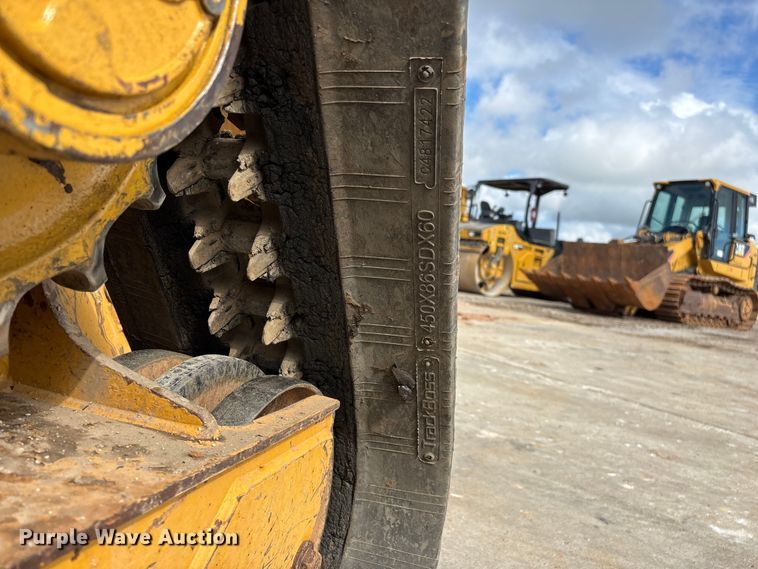 image for item FG0419 2022 Caterpillar 299D3 tracked skid steer loader