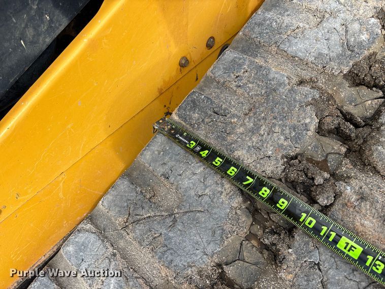 image for item FG0419 2022 Caterpillar 299D3 tracked skid steer loader