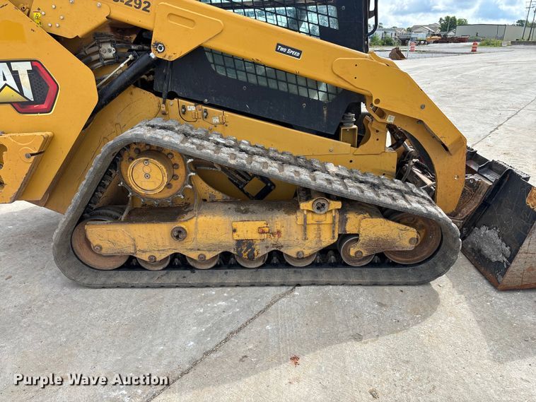 image for item FG0419 2022 Caterpillar 299D3 tracked skid steer loader
