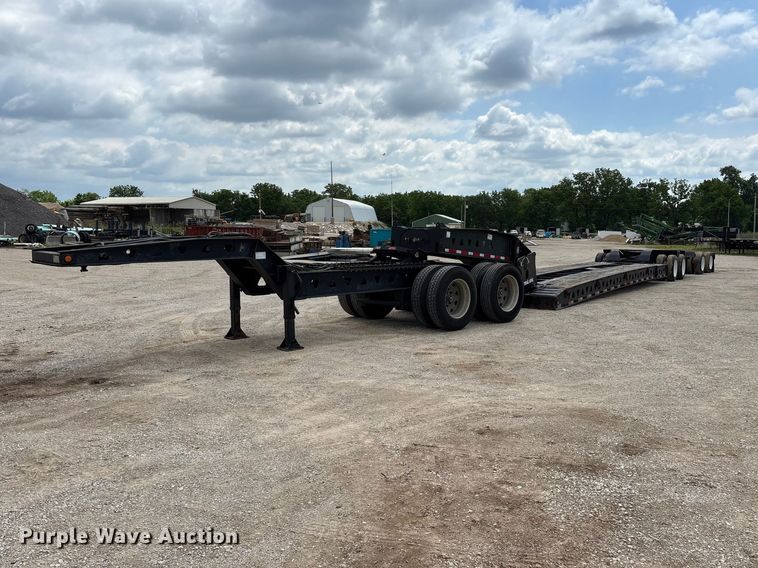 image for item FG0426 2001 Trail King lowboy equipment trailer