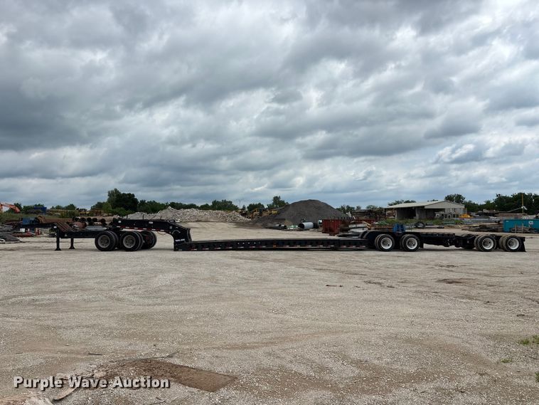 image for item FG0426 2001 Trail King lowboy equipment trailer
