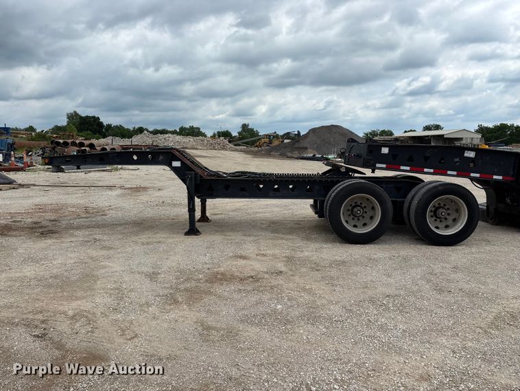 image for item FG0426 2001 Trail King lowboy equipment trailer