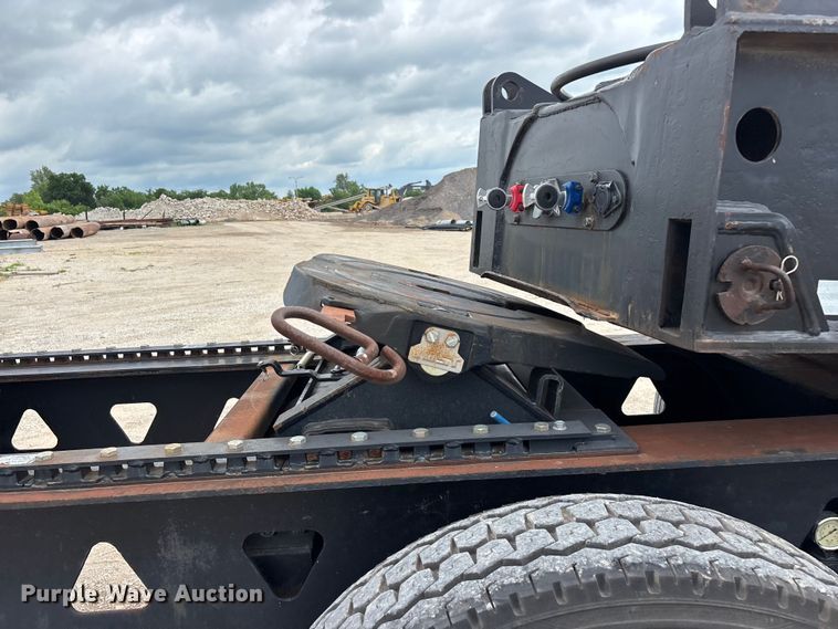 image for item FG0426 2001 Trail King lowboy equipment trailer