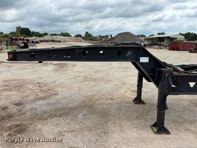 image for item FG0426 2001 Trail King lowboy equipment trailer