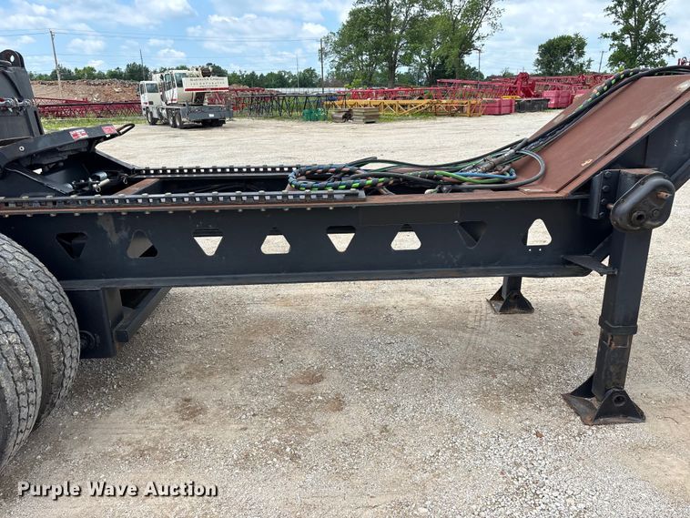 image for item FG0426 2001 Trail King lowboy equipment trailer