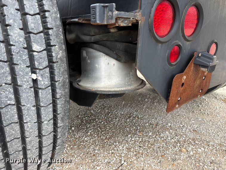 image for item FG0426 2001 Trail King lowboy equipment trailer