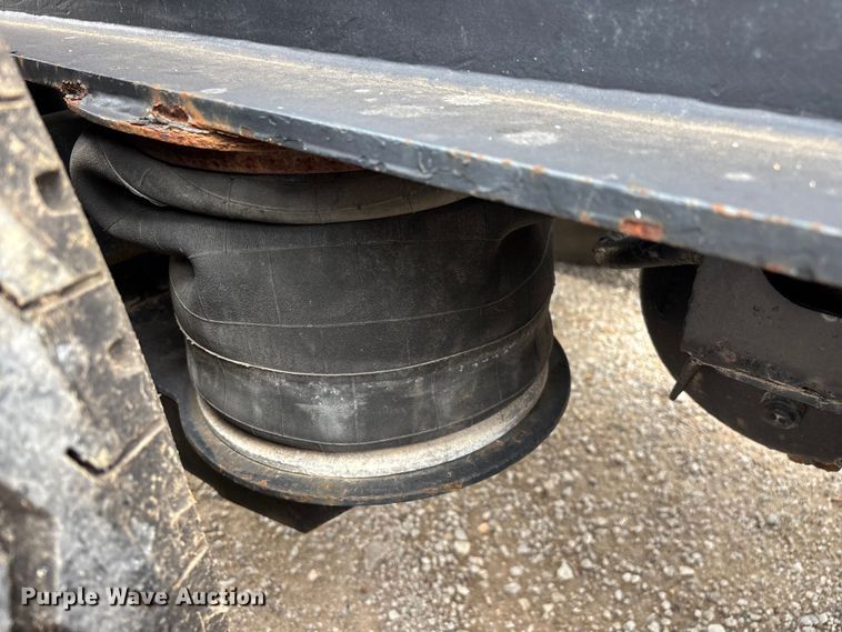 image for item FG0426 2001 Trail King lowboy equipment trailer