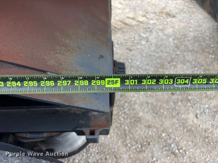 image for item FG0426 2001 Trail King lowboy equipment trailer
