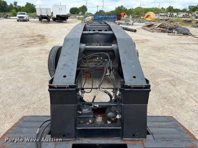 image for item FG0426 2001 Trail King lowboy equipment trailer