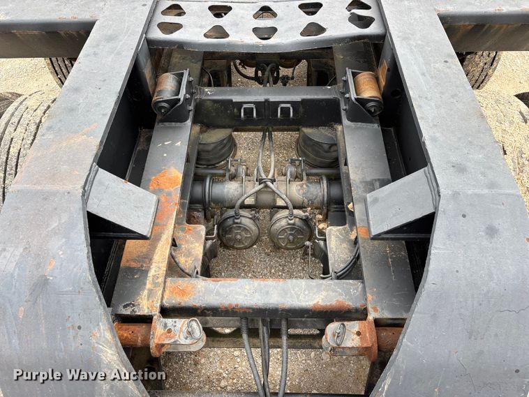 image for item FG0426 2001 Trail King lowboy equipment trailer