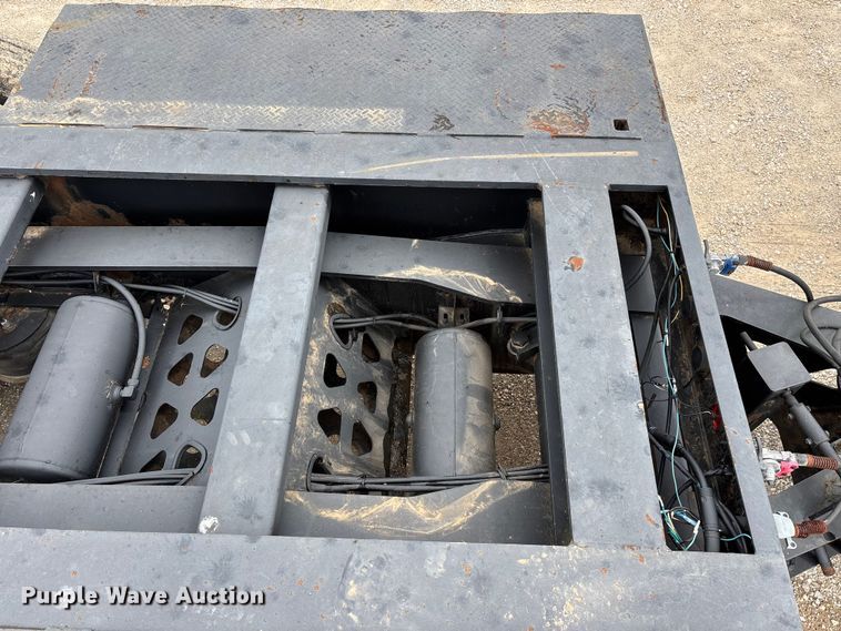 image for item FG0426 2001 Trail King lowboy equipment trailer