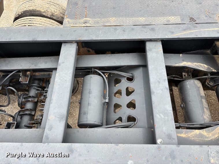image for item FG0426 2001 Trail King lowboy equipment trailer