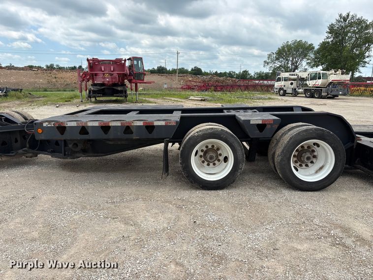 image for item FG0426 2001 Trail King lowboy equipment trailer