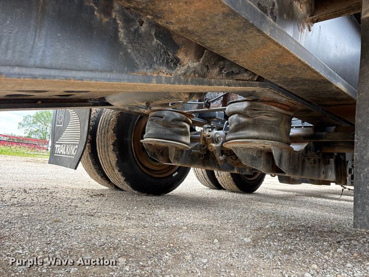 image for item FG0426 2001 Trail King lowboy equipment trailer