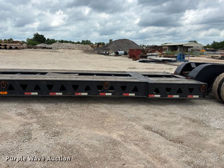 image for item FG0426 2001 Trail King lowboy equipment trailer