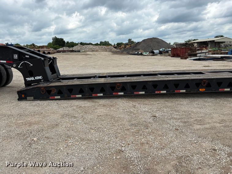 image for item FG0426 2001 Trail King lowboy equipment trailer