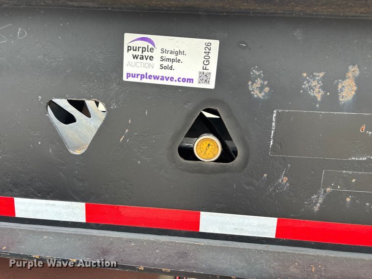 image for item FG0426 2001 Trail King lowboy equipment trailer