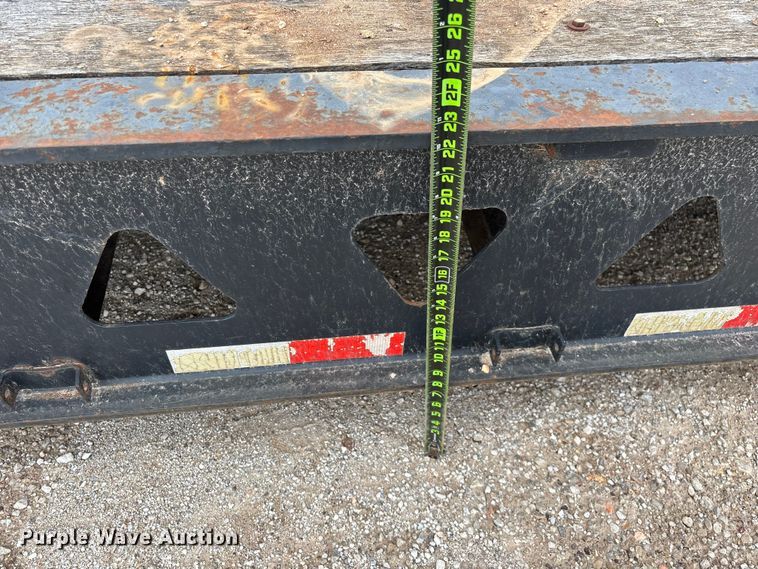 image for item FG0426 2001 Trail King lowboy equipment trailer