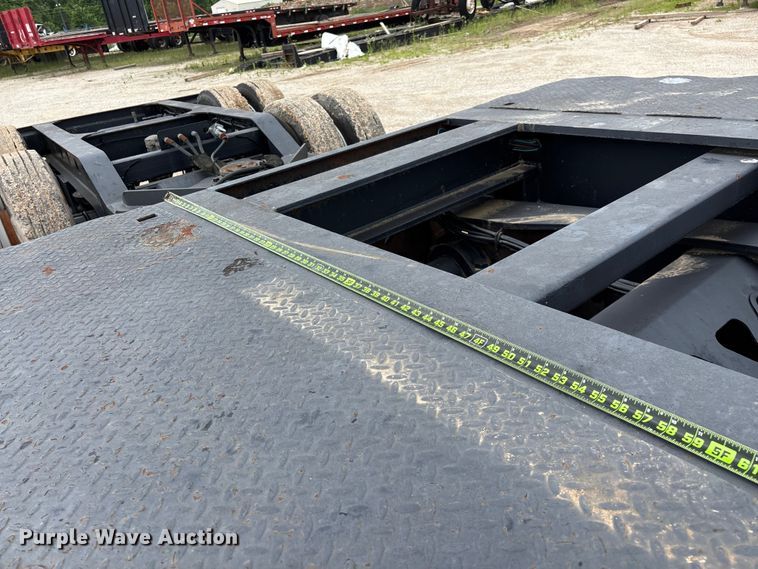 image for item FG0426 2001 Trail King lowboy equipment trailer