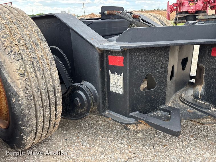 image for item FG0426 2001 Trail King lowboy equipment trailer