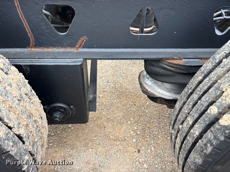 image for item FG0426 2001 Trail King lowboy equipment trailer
