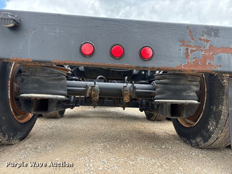 image for item FG0426 2001 Trail King lowboy equipment trailer