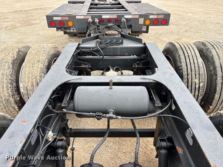 image for item FG0426 2001 Trail King lowboy equipment trailer