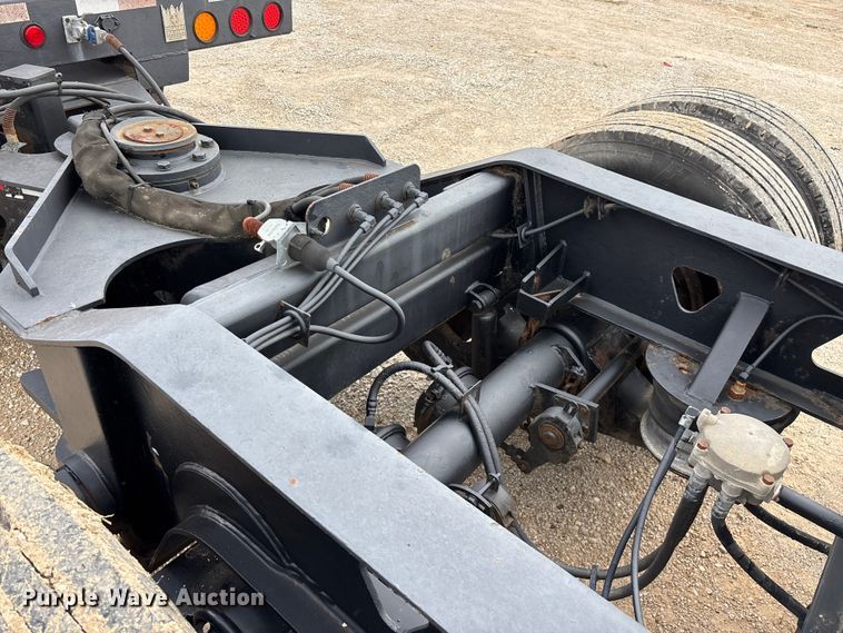 image for item FG0426 2001 Trail King lowboy equipment trailer
