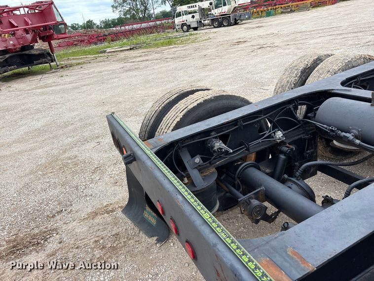 image for item FG0426 2001 Trail King lowboy equipment trailer