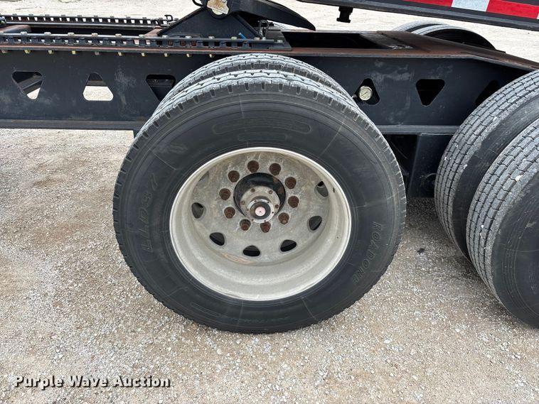 image for item FG0426 2001 Trail King lowboy equipment trailer