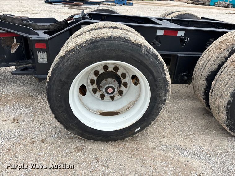 image for item FG0426 2001 Trail King lowboy equipment trailer