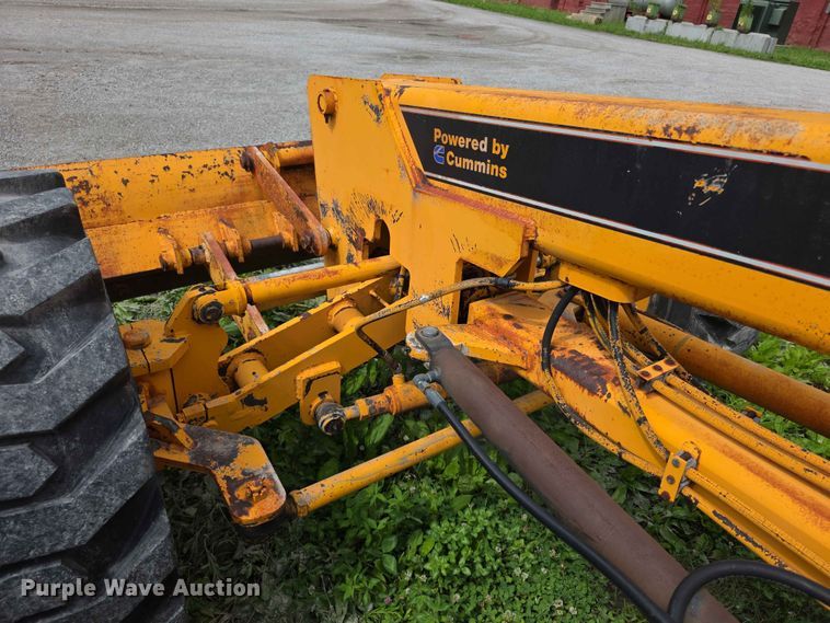 image for item FH6164 1999 Lee Boy 685 motor grader