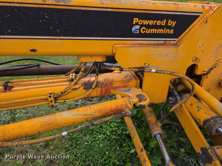image for item FH6164 1999 Lee Boy 685 motor grader