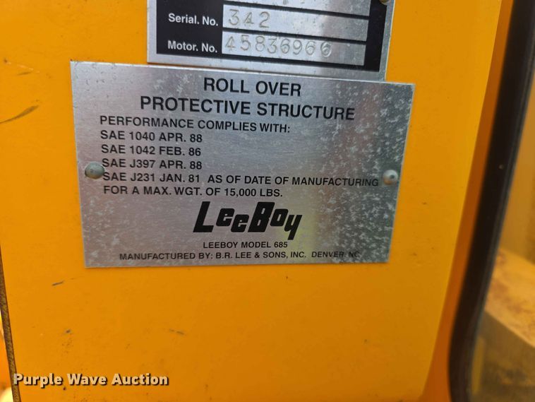 image for item FH6164 1999 Lee Boy 685 motor grader
