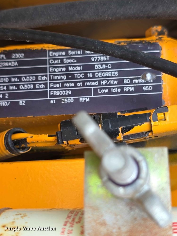 image for item FH6164 1999 Lee Boy 685 motor grader