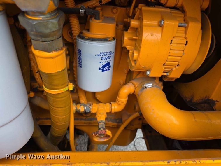 image for item FH6164 1999 Lee Boy 685 motor grader