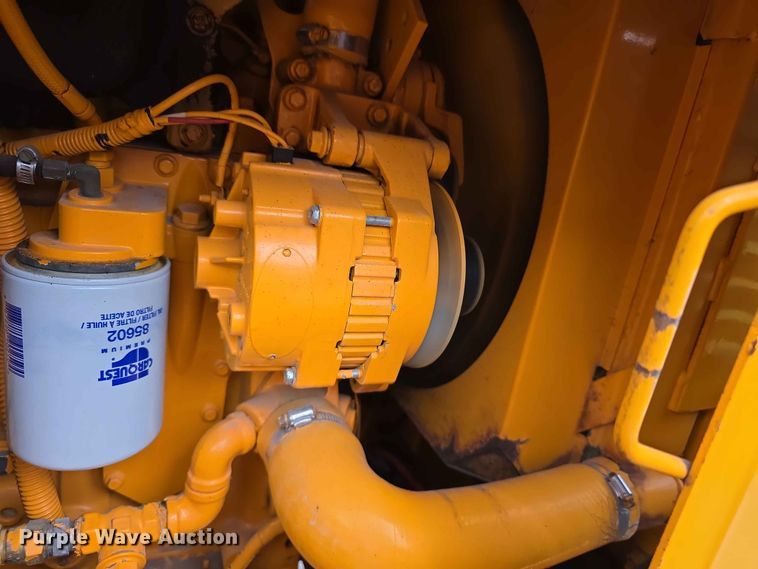 image for item FH6164 1999 Lee Boy 685 motor grader