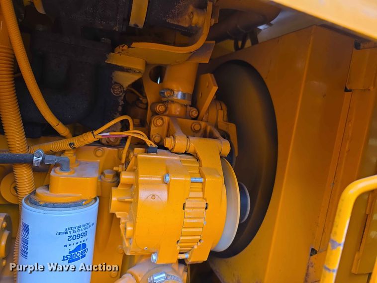 image for item FH6164 1999 Lee Boy 685 motor grader