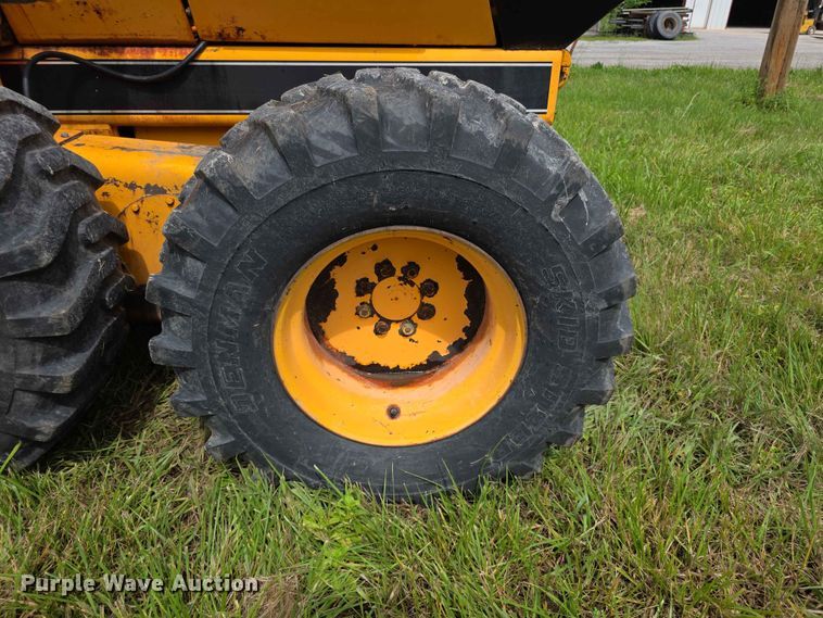 image for item FH6164 1999 Lee Boy 685 motor grader