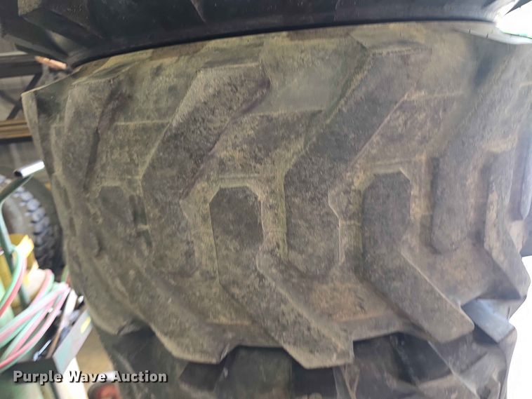 image for item FH6164 1999 Lee Boy 685 motor grader