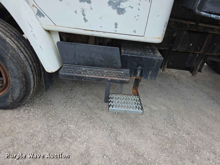 image for item FH6165 1986 International S1900 dump truck