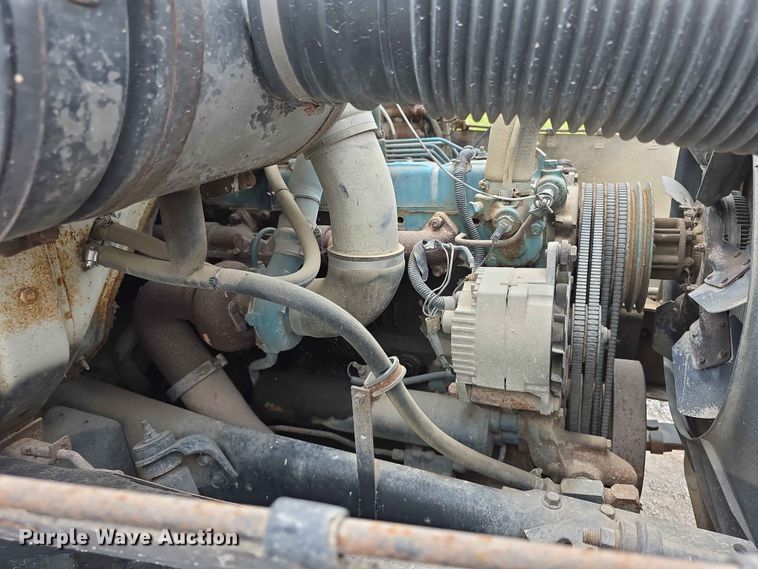 image for item FH6165 1986 International S1900 dump truck