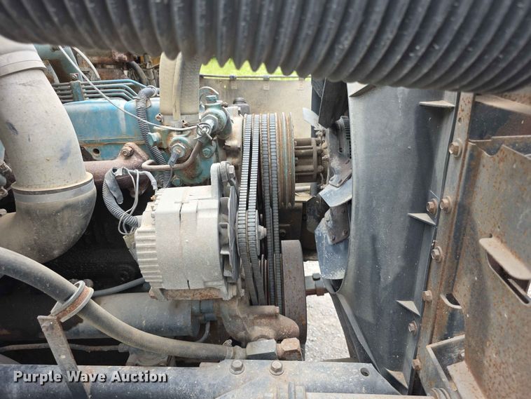 image for item FH6165 1986 International S1900 dump truck