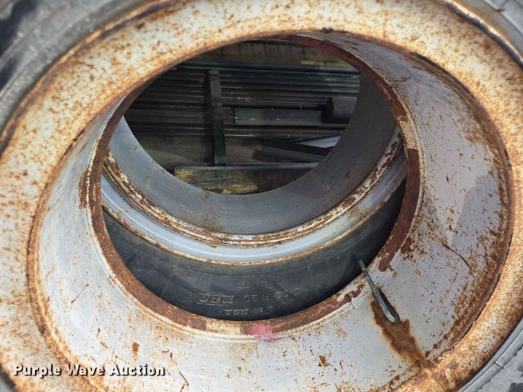 image for item FH6165 1986 International S1900 dump truck