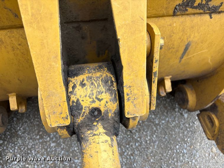 image for item FI0188 1989 Caterpillar 953 track loader