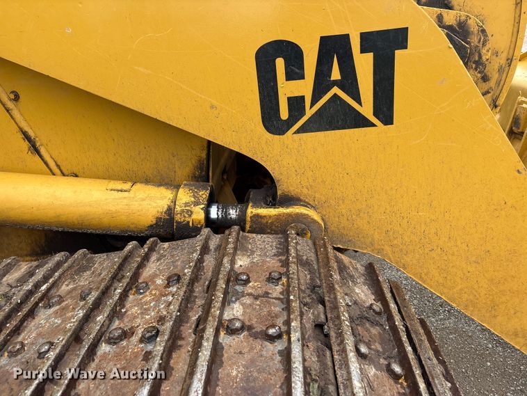 image for item FI0188 1989 Caterpillar 953 track loader