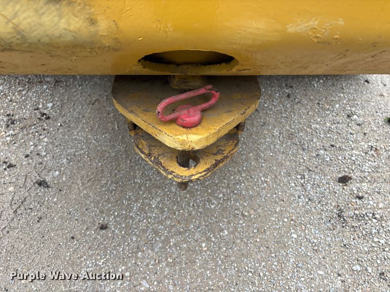 image for item FI0188 1989 Caterpillar 953 track loader